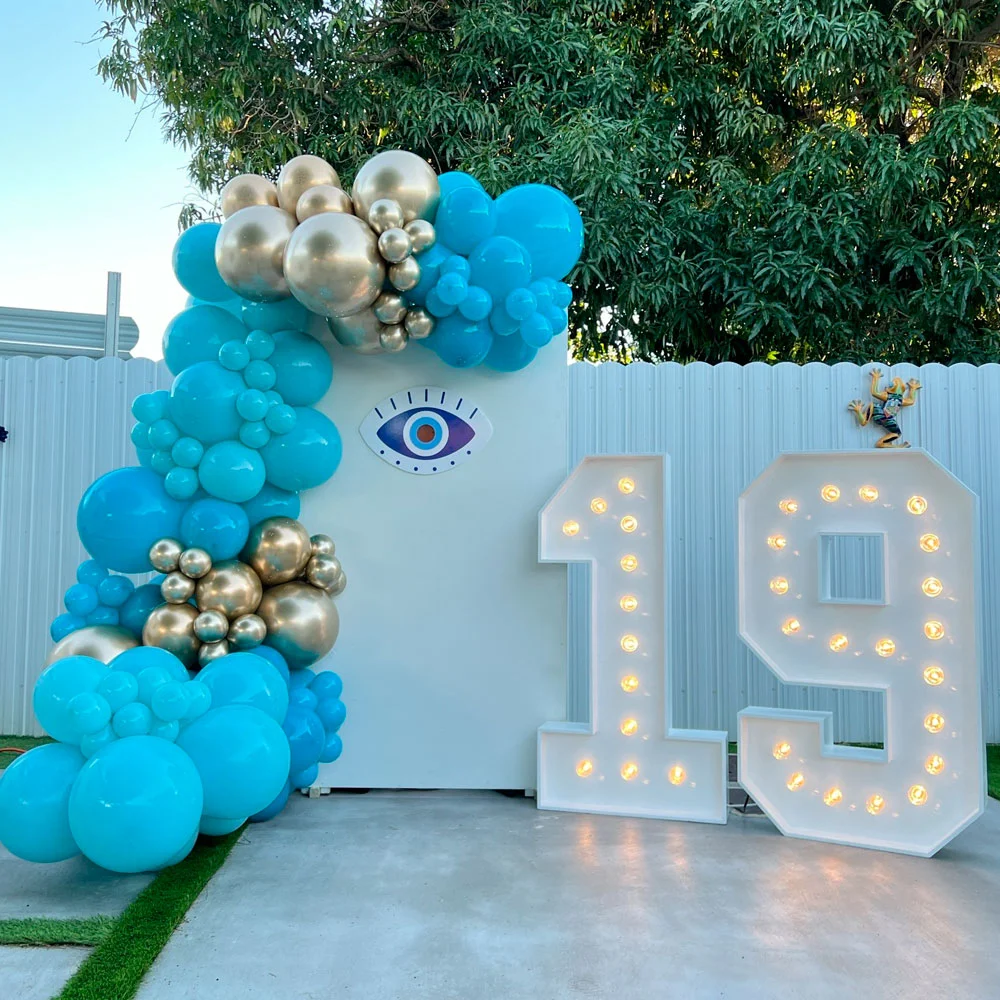 Mini + Marquee 19